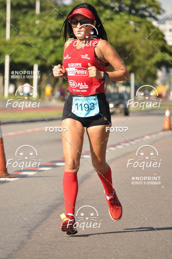 Buy your photos of the event21KES - Meia Maratona do Esprito Santo on Fotop