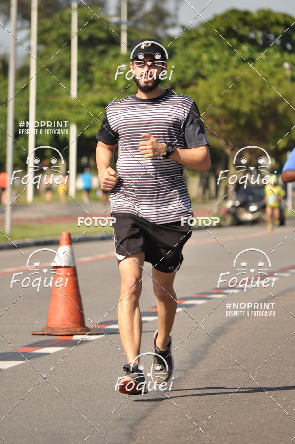 Buy your photos of the event21KES - Meia Maratona do Esprito Santo on Fotop