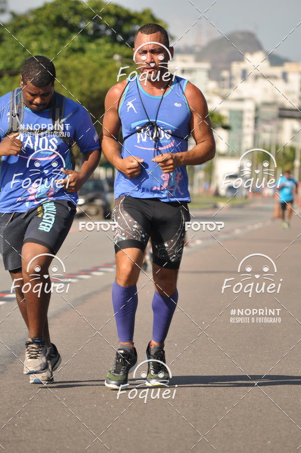 Buy your photos of the event21KES - Meia Maratona do Esprito Santo on Fotop
