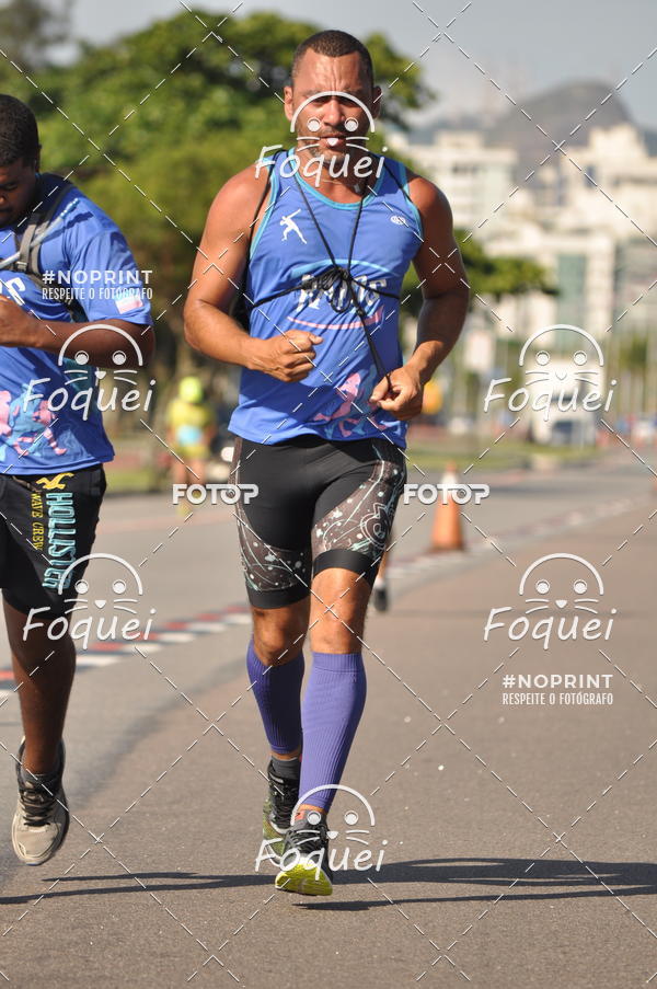 Buy your photos of the event21KES - Meia Maratona do Esprito Santo on Fotop