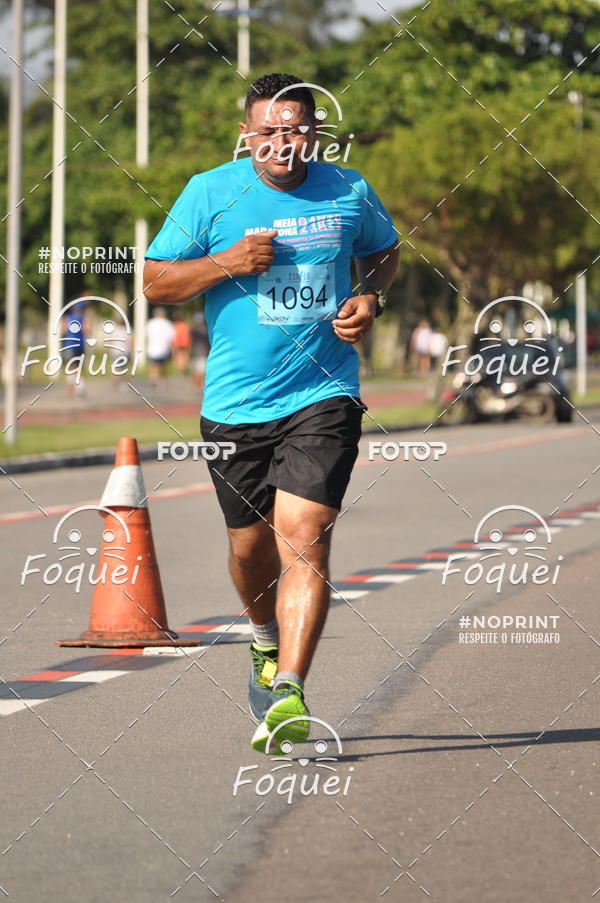 Buy your photos of the event21KES - Meia Maratona do Esprito Santo on Fotop