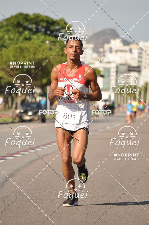 Buy your photos of the event21KES - Meia Maratona do Esprito Santo on Fotop