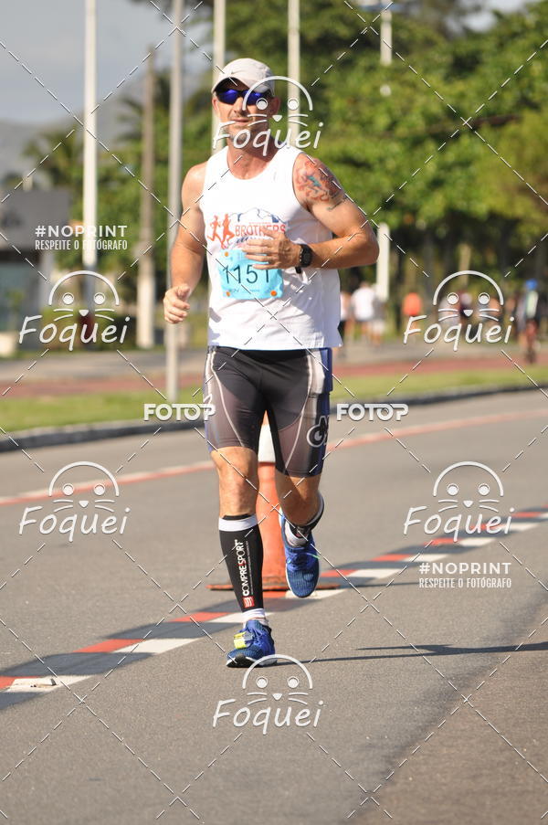 Buy your photos of the event21KES - Meia Maratona do Esprito Santo on Fotop