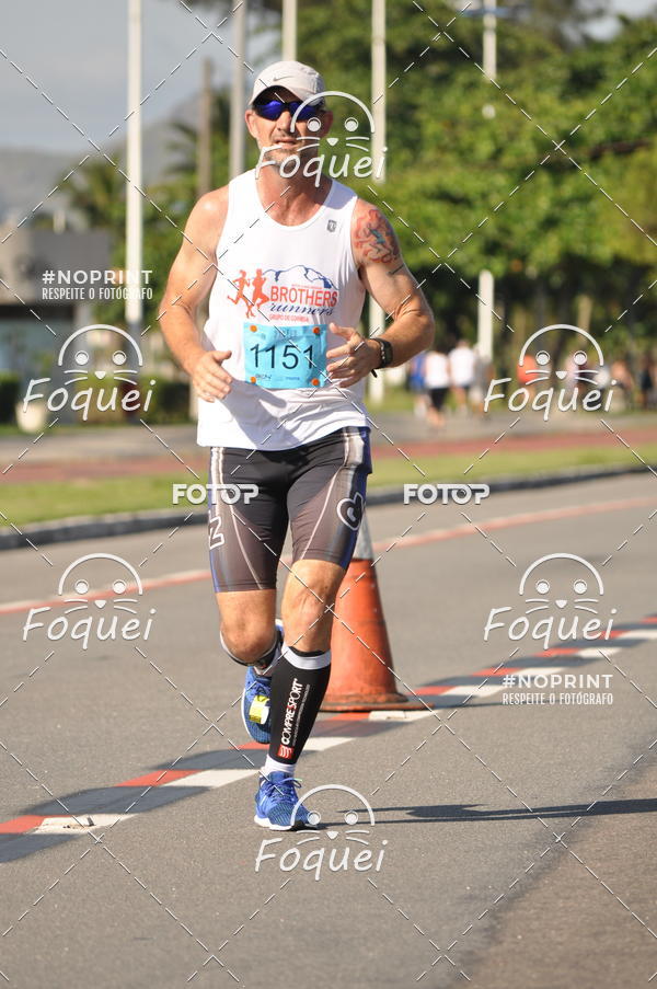 Buy your photos of the event21KES - Meia Maratona do Esprito Santo on Fotop