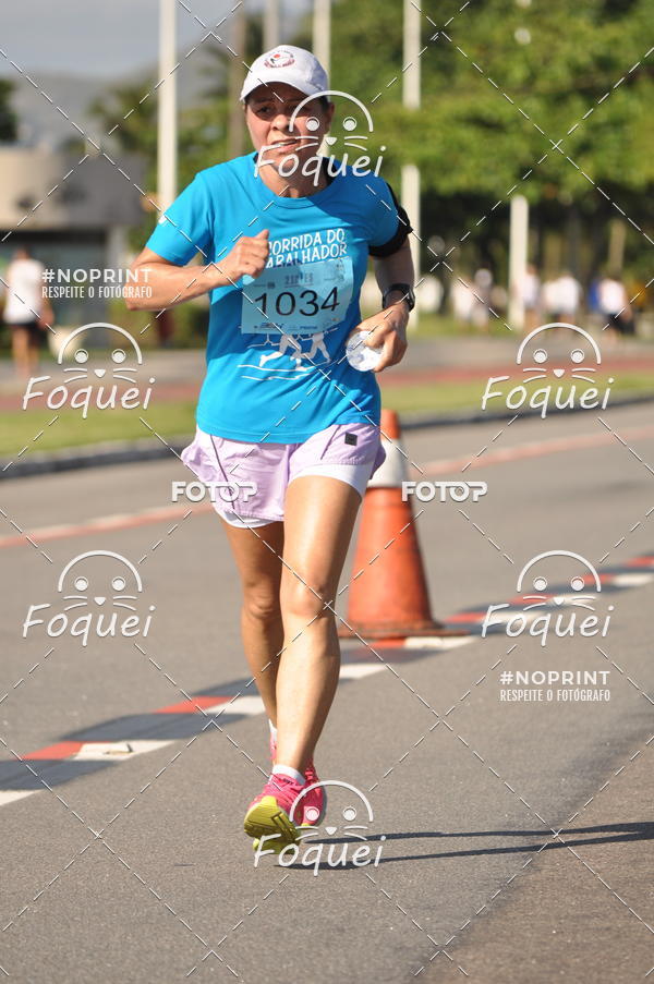 Buy your photos of the event21KES - Meia Maratona do Esprito Santo on Fotop