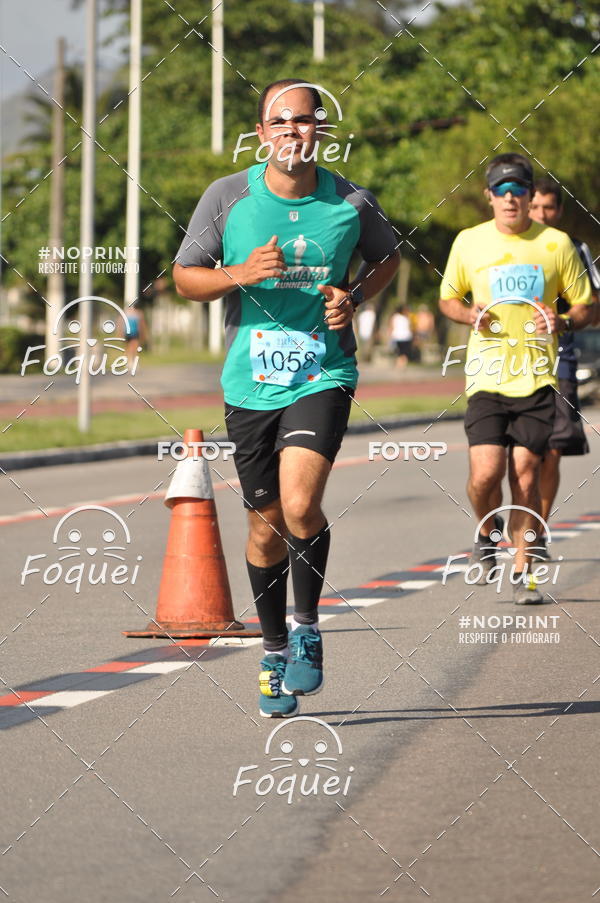Buy your photos of the event21KES - Meia Maratona do Esprito Santo on Fotop