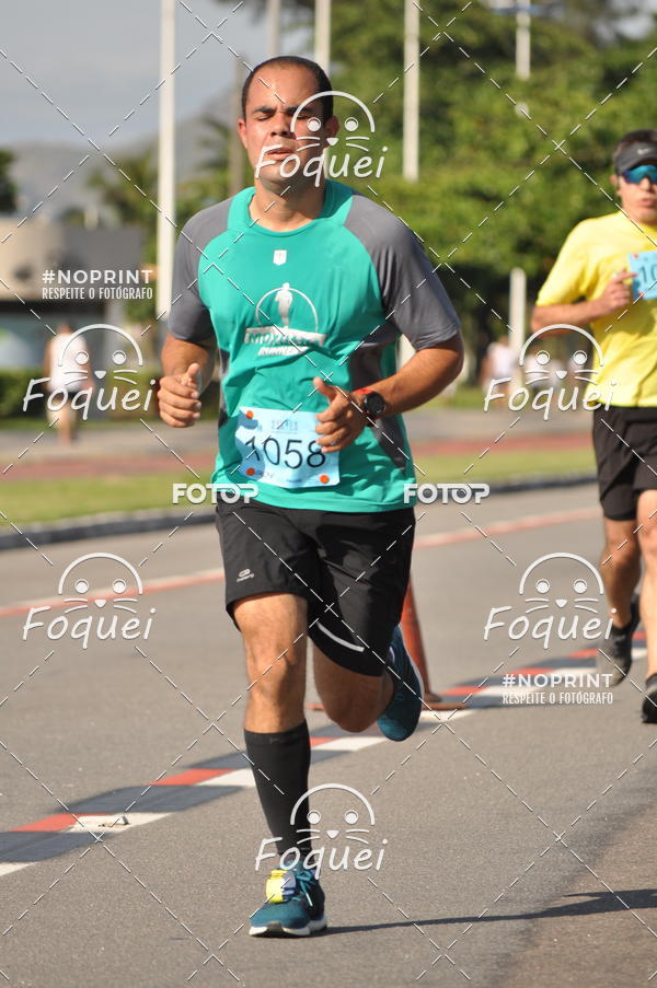 Buy your photos of the event21KES - Meia Maratona do Esprito Santo on Fotop