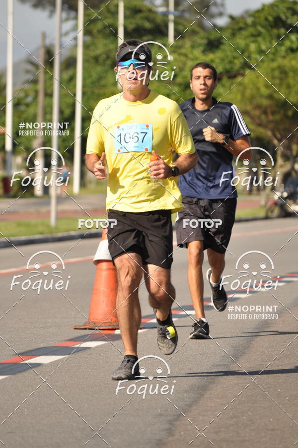 Buy your photos of the event21KES - Meia Maratona do Esprito Santo on Fotop