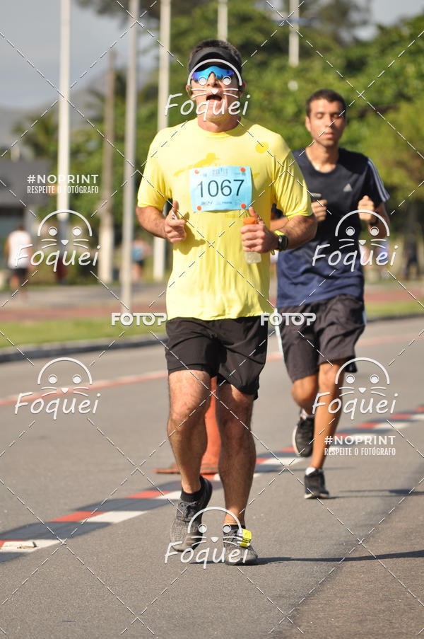 Buy your photos of the event21KES - Meia Maratona do Esprito Santo on Fotop