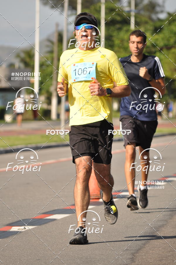 Buy your photos of the event21KES - Meia Maratona do Esprito Santo on Fotop