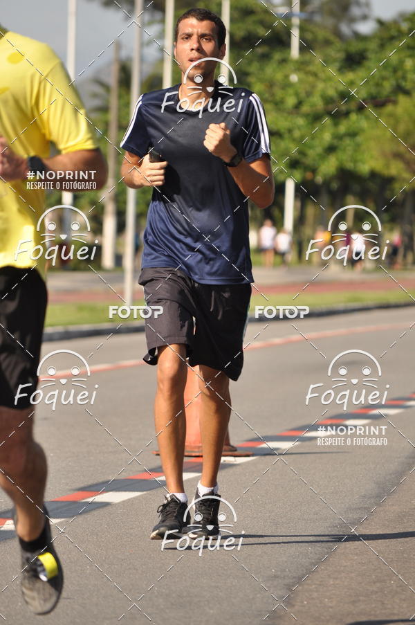 Buy your photos of the event21KES - Meia Maratona do Esprito Santo on Fotop