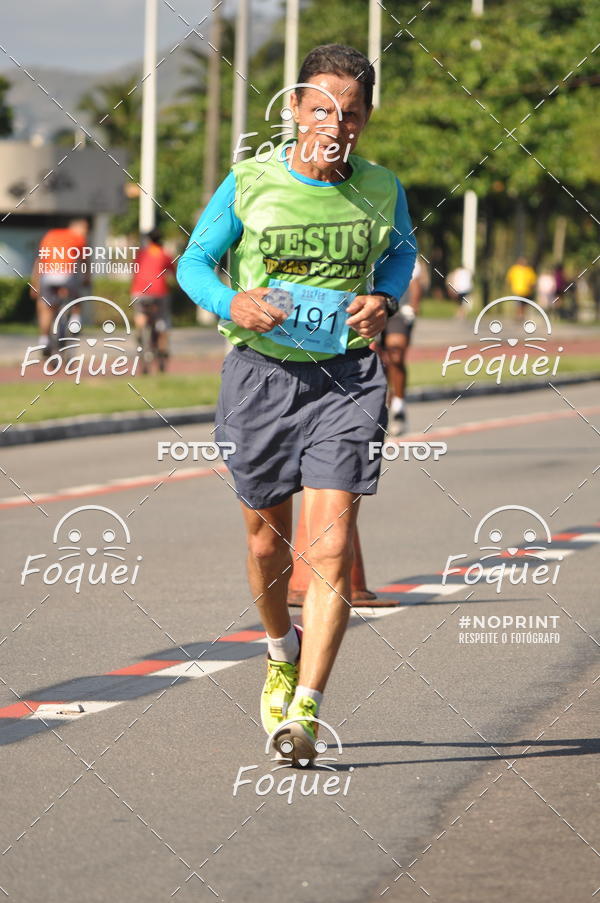 Buy your photos of the event21KES - Meia Maratona do Esprito Santo on Fotop