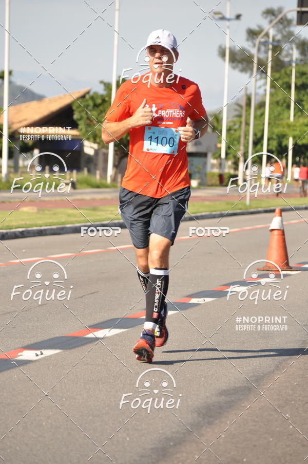 Buy your photos of the event21KES - Meia Maratona do Esprito Santo on Fotop