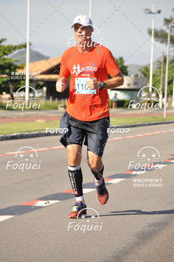 Buy your photos of the event21KES - Meia Maratona do Esprito Santo on Fotop