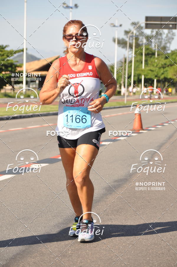 Buy your photos of the event21KES - Meia Maratona do Esprito Santo on Fotop