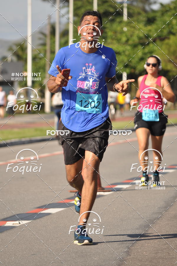 Buy your photos of the event21KES - Meia Maratona do Esprito Santo on Fotop
