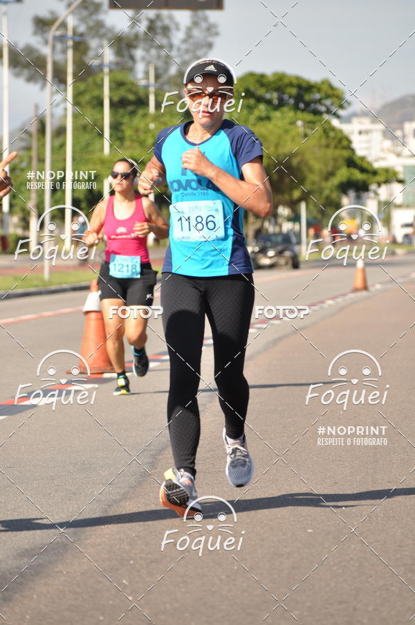 Buy your photos of the event21KES - Meia Maratona do Esprito Santo on Fotop