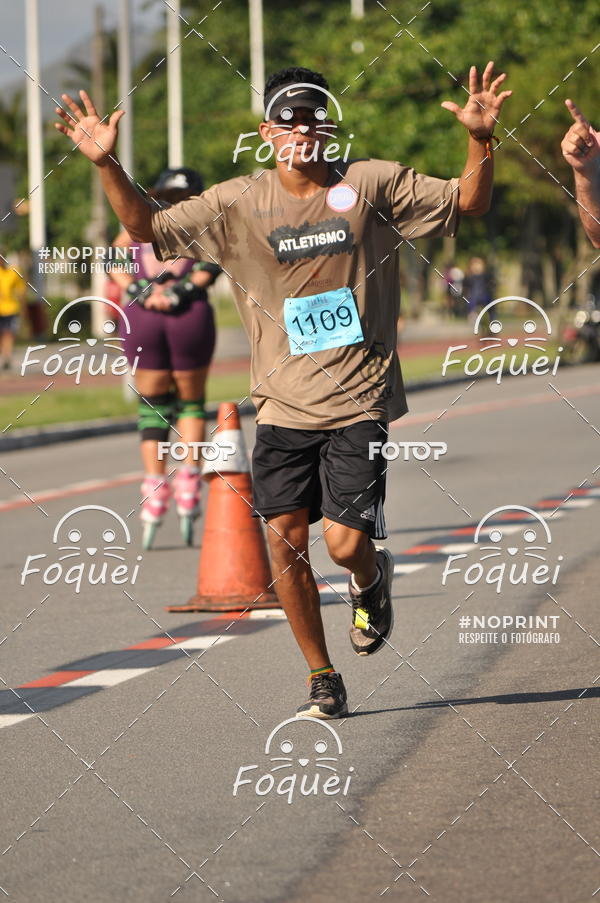 Buy your photos of the event21KES - Meia Maratona do Esprito Santo on Fotop