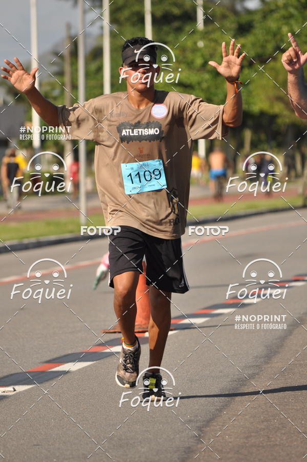Buy your photos of the event21KES - Meia Maratona do Esprito Santo on Fotop