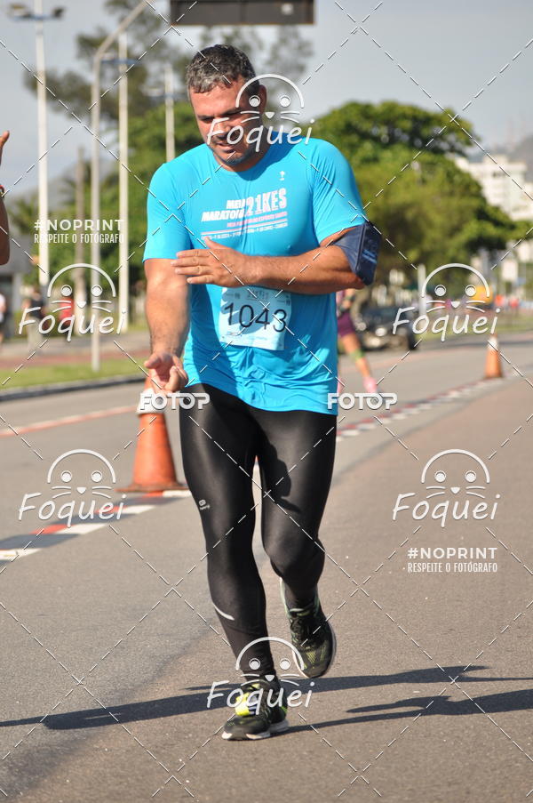 Buy your photos of the event21KES - Meia Maratona do Esprito Santo on Fotop