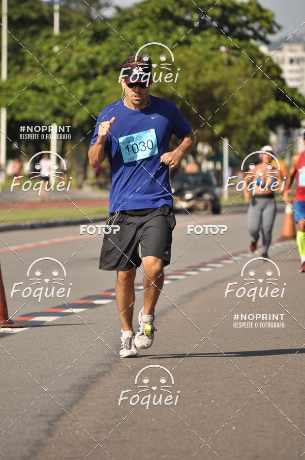 Buy your photos of the event21KES - Meia Maratona do Esprito Santo on Fotop