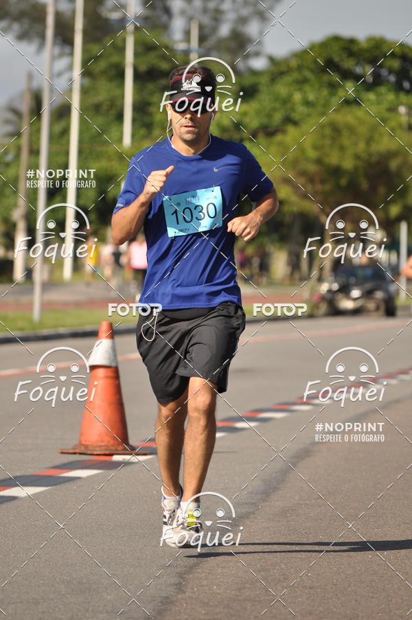Buy your photos of the event21KES - Meia Maratona do Esprito Santo on Fotop