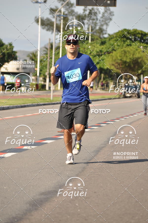 Buy your photos of the event21KES - Meia Maratona do Esprito Santo on Fotop