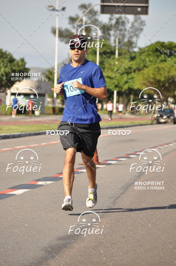 Buy your photos of the event21KES - Meia Maratona do Esprito Santo on Fotop
