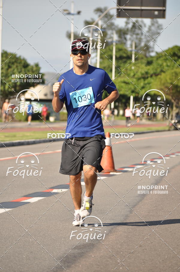 Buy your photos of the event21KES - Meia Maratona do Esprito Santo on Fotop