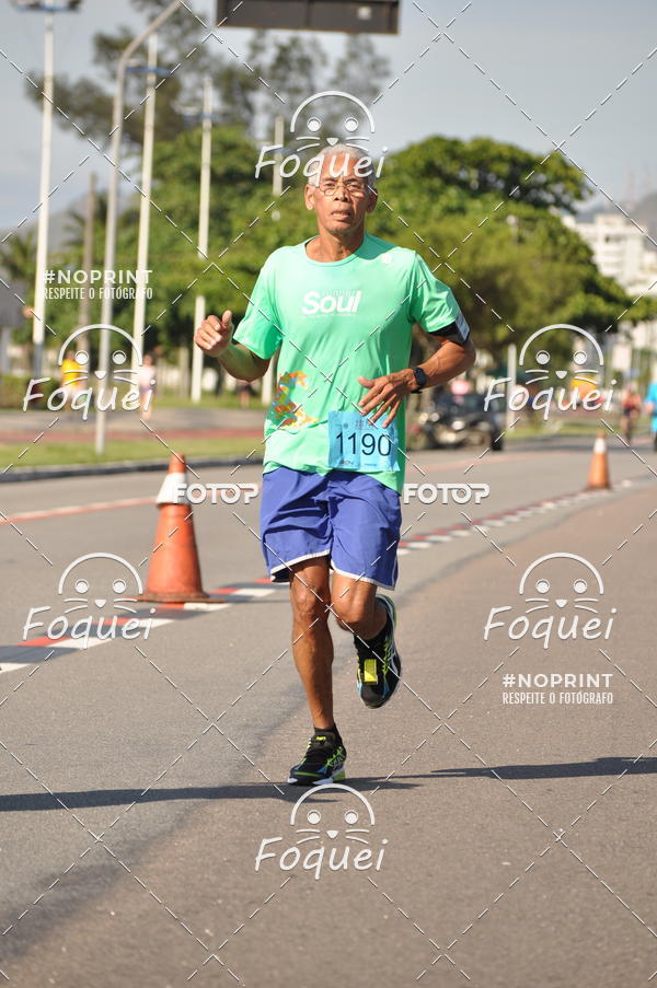 Buy your photos of the event21KES - Meia Maratona do Esprito Santo on Fotop