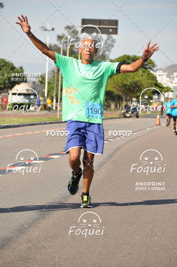 Buy your photos of the event21KES - Meia Maratona do Esprito Santo on Fotop