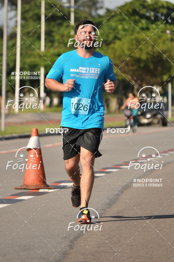 Buy your photos of the event21KES - Meia Maratona do Esprito Santo on Fotop