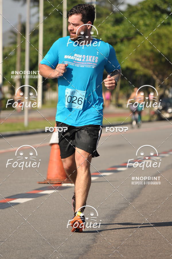 Buy your photos of the event21KES - Meia Maratona do Esprito Santo on Fotop
