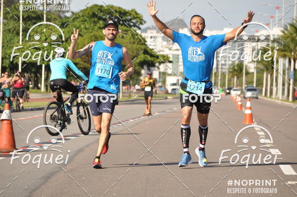 Buy your photos of the event21KES - Meia Maratona do Esprito Santo on Fotop