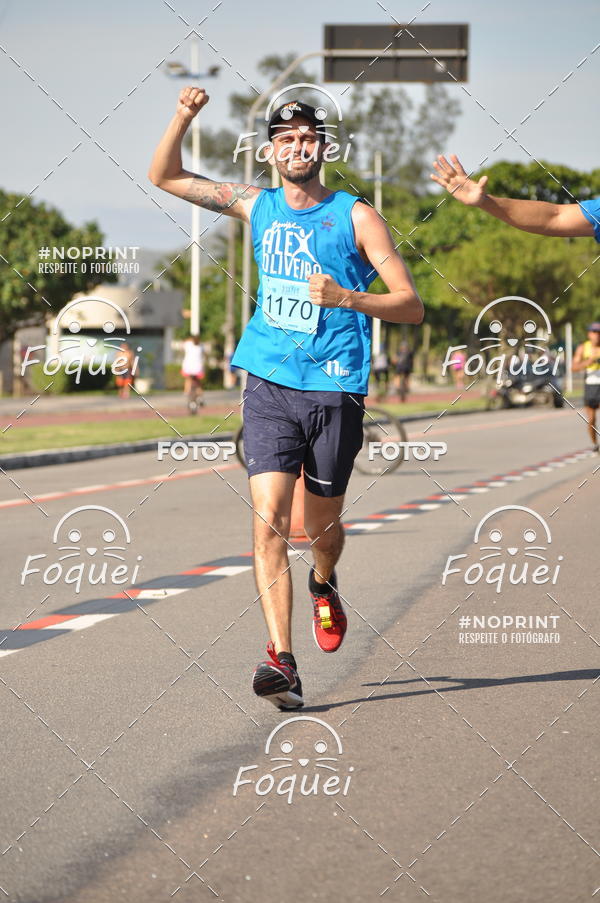 Buy your photos of the event21KES - Meia Maratona do Esprito Santo on Fotop
