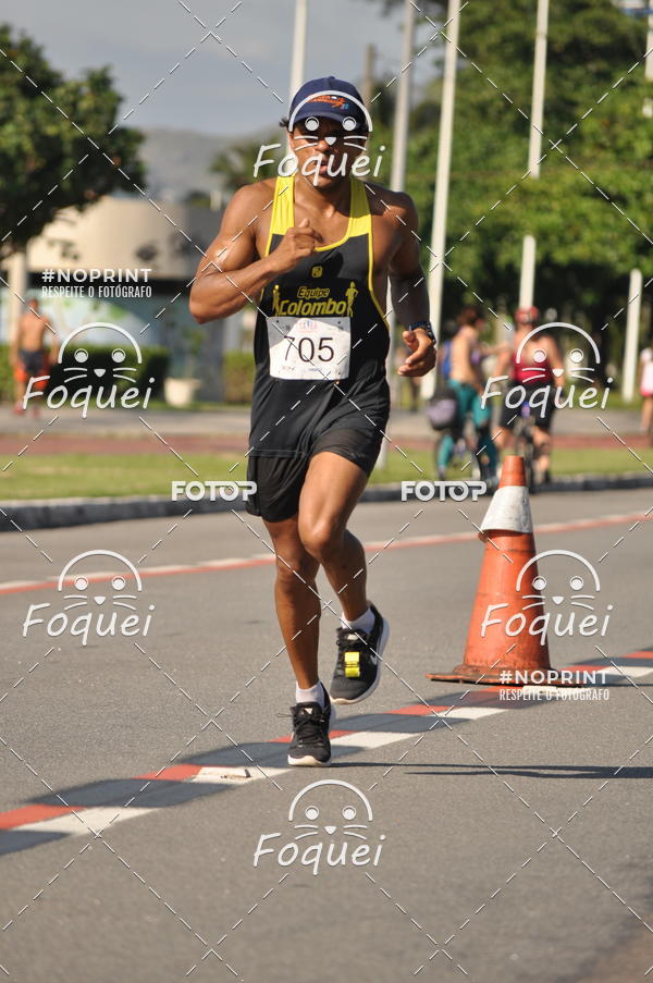 Buy your photos of the event21KES - Meia Maratona do Esprito Santo on Fotop