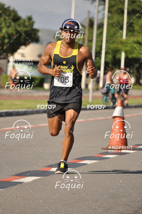 Buy your photos of the event21KES - Meia Maratona do Esprito Santo on Fotop