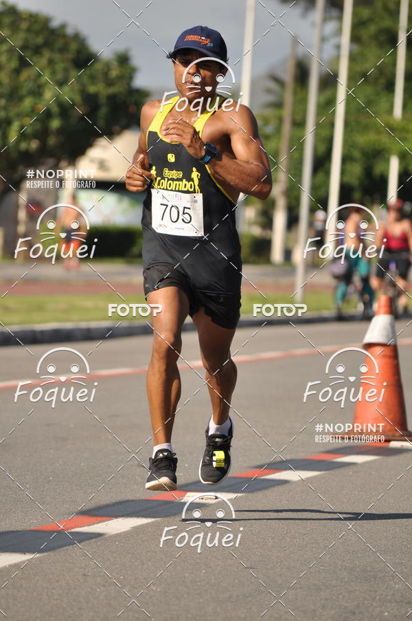 Buy your photos of the event21KES - Meia Maratona do Esprito Santo on Fotop