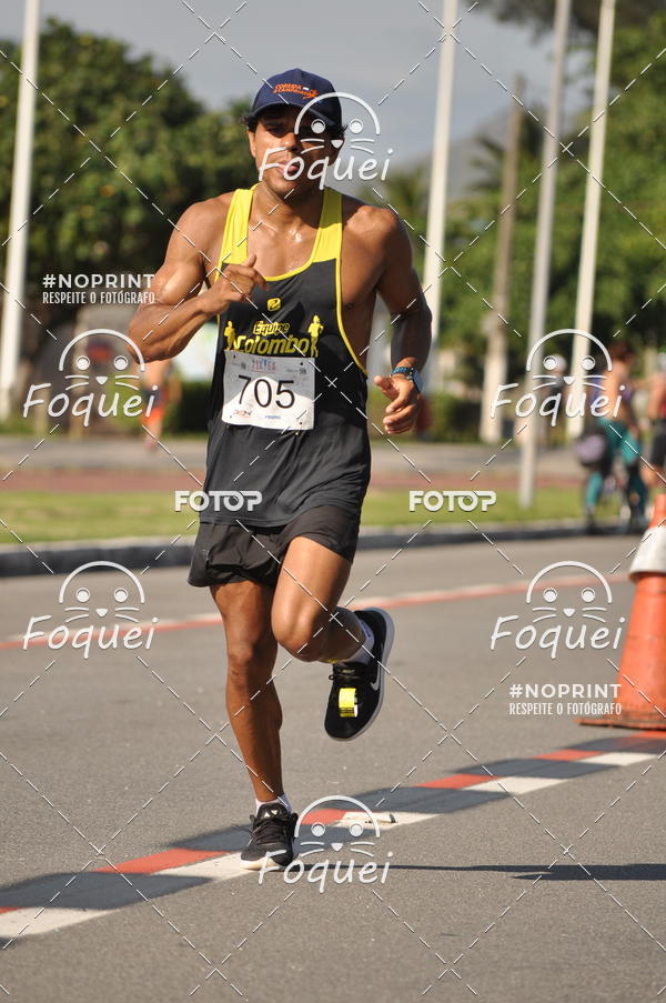 Buy your photos of the event21KES - Meia Maratona do Esprito Santo on Fotop
