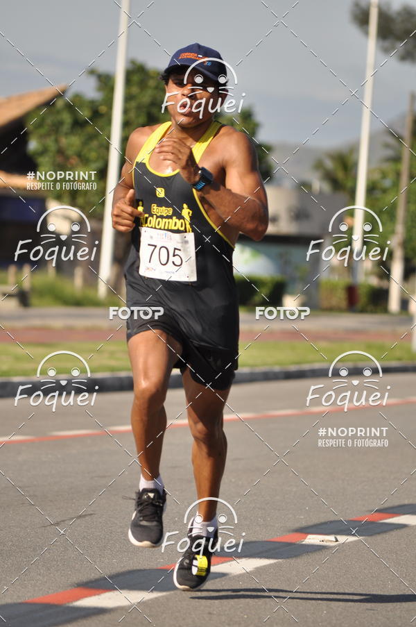 Buy your photos of the event21KES - Meia Maratona do Esprito Santo on Fotop