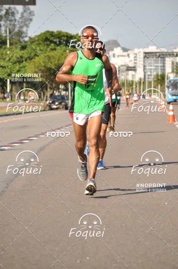 Buy your photos of the event21KES - Meia Maratona do Esprito Santo on Fotop