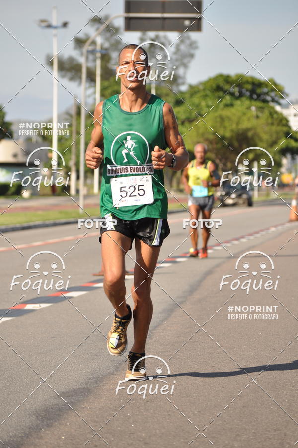 Buy your photos of the event21KES - Meia Maratona do Esprito Santo on Fotop