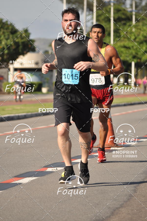 Buy your photos of the event21KES - Meia Maratona do Esprito Santo on Fotop