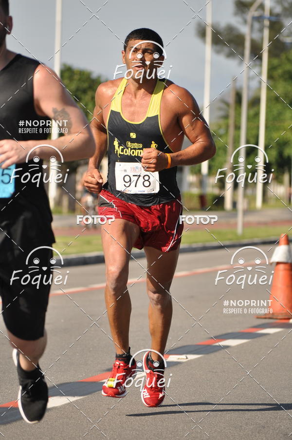 Buy your photos of the event21KES - Meia Maratona do Esprito Santo on Fotop