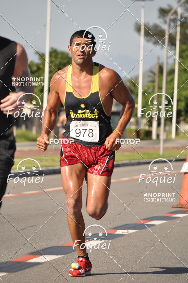 Buy your photos of the event21KES - Meia Maratona do Esprito Santo on Fotop