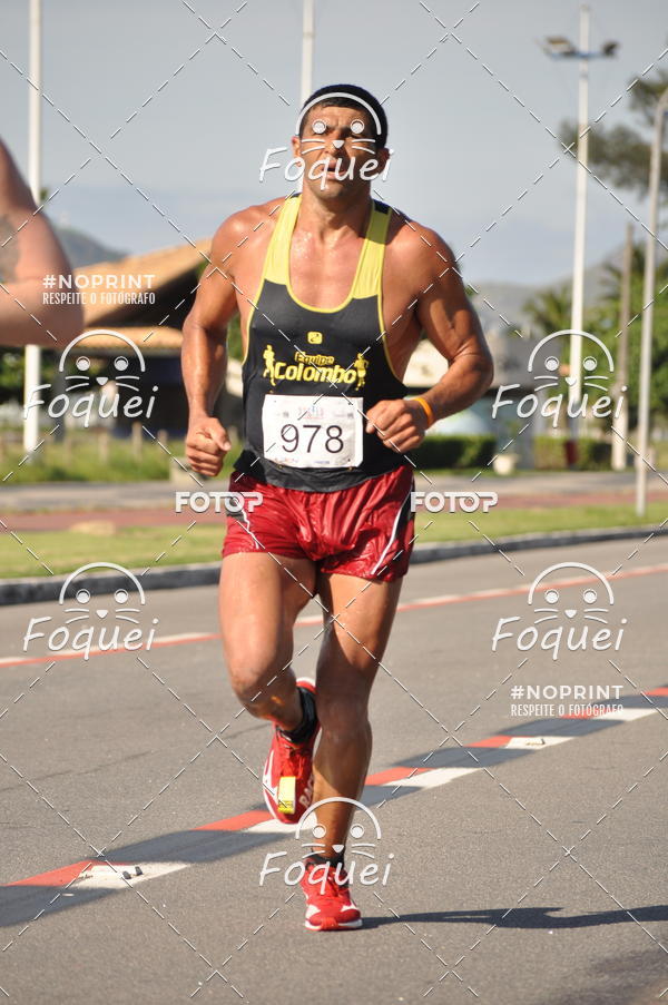 Buy your photos of the event21KES - Meia Maratona do Esprito Santo on Fotop