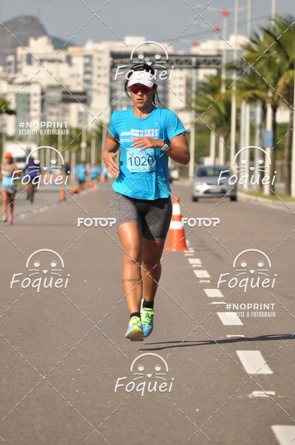 Buy your photos of the event21KES - Meia Maratona do Esprito Santo on Fotop