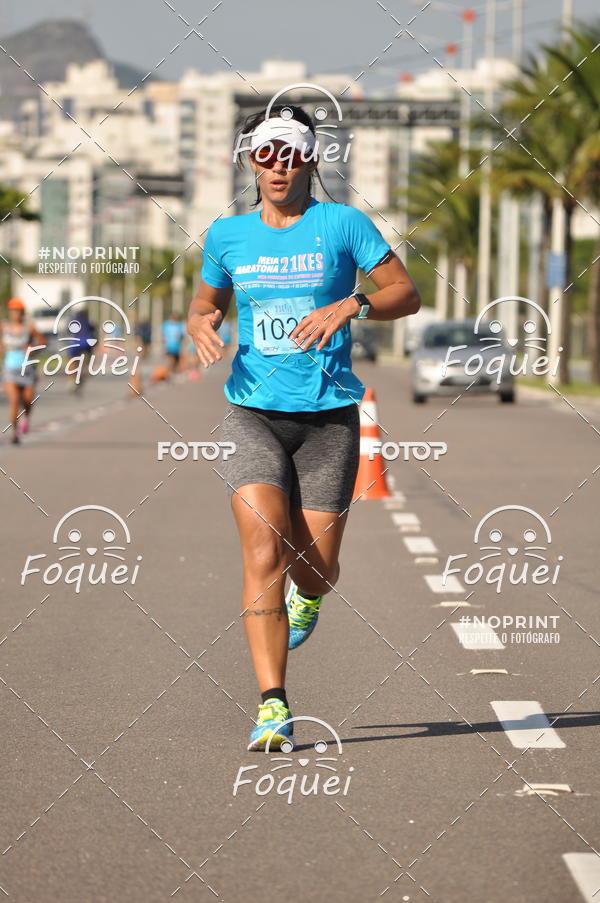 Buy your photos of the event21KES - Meia Maratona do Esprito Santo on Fotop