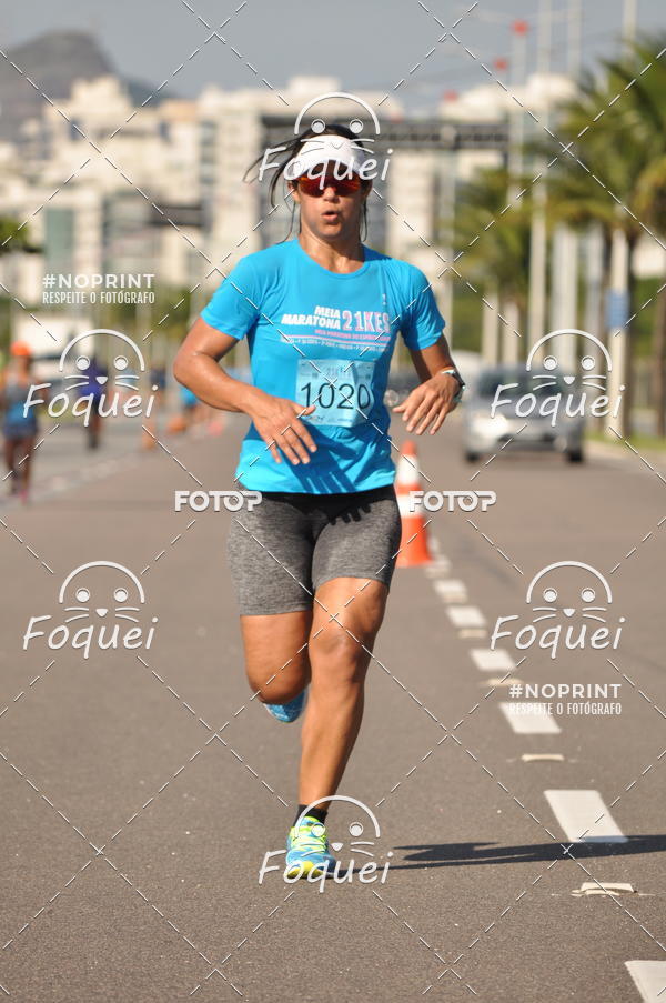 Buy your photos of the event21KES - Meia Maratona do Esprito Santo on Fotop