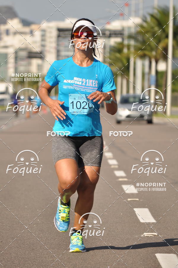 Buy your photos of the event21KES - Meia Maratona do Esprito Santo on Fotop